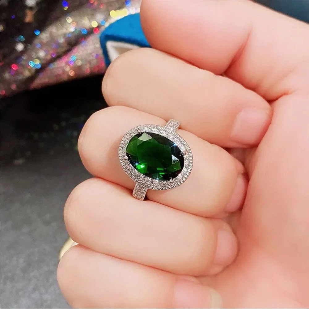 New Fashion 925 Silver Emerald Women Wedding Ring